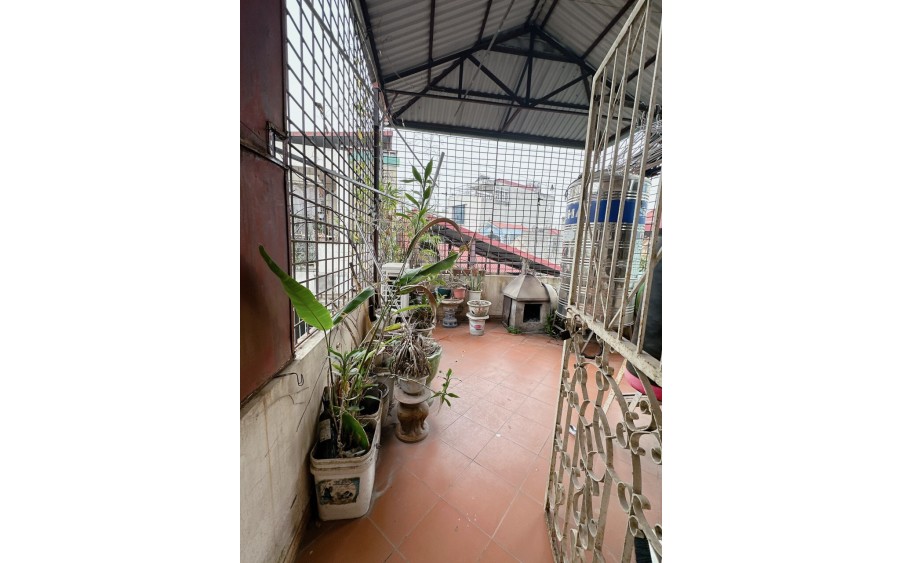Cho thuê nhà nguyên căn Ngõ oto Hoàng Văn Thái, Khương Trung, Thanh Xuân - 40m2 x 5 tầng - 16,5tr (ctl)